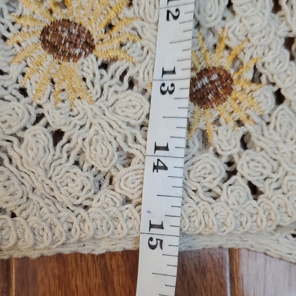 Rebellion Again Crochet Crop Tank Top Sunflowers Cream M Button Cottagecore - Picture 5 of 10